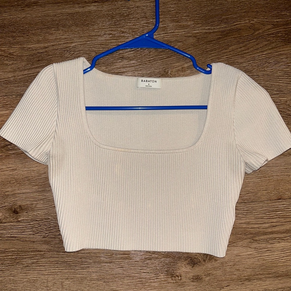 Aritizia: ripped contour crop top